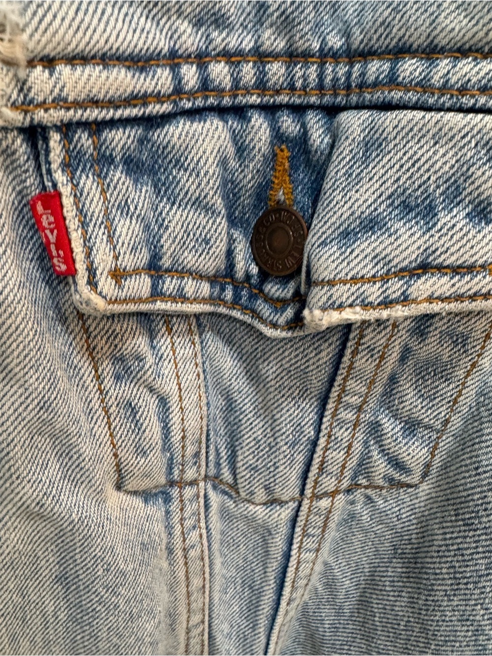 Levis Mens L Authentic Blue Denim Trucker Jean Jacket Faded Red Tag Short Y2K - Picture 9 of 15